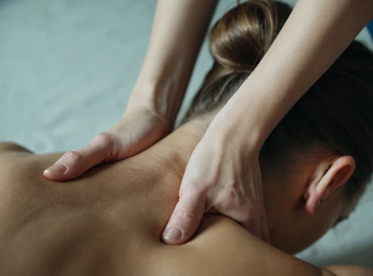 Sprostitev napetosti v vratu in ramenih